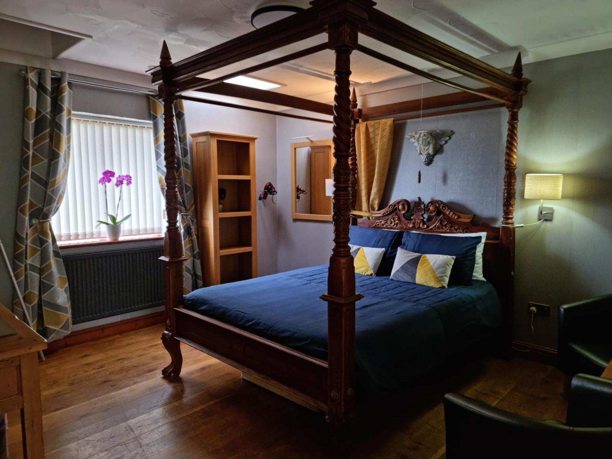 Castle Lodge - Brecon Beacons Accommodation Sennybridge Esterno foto