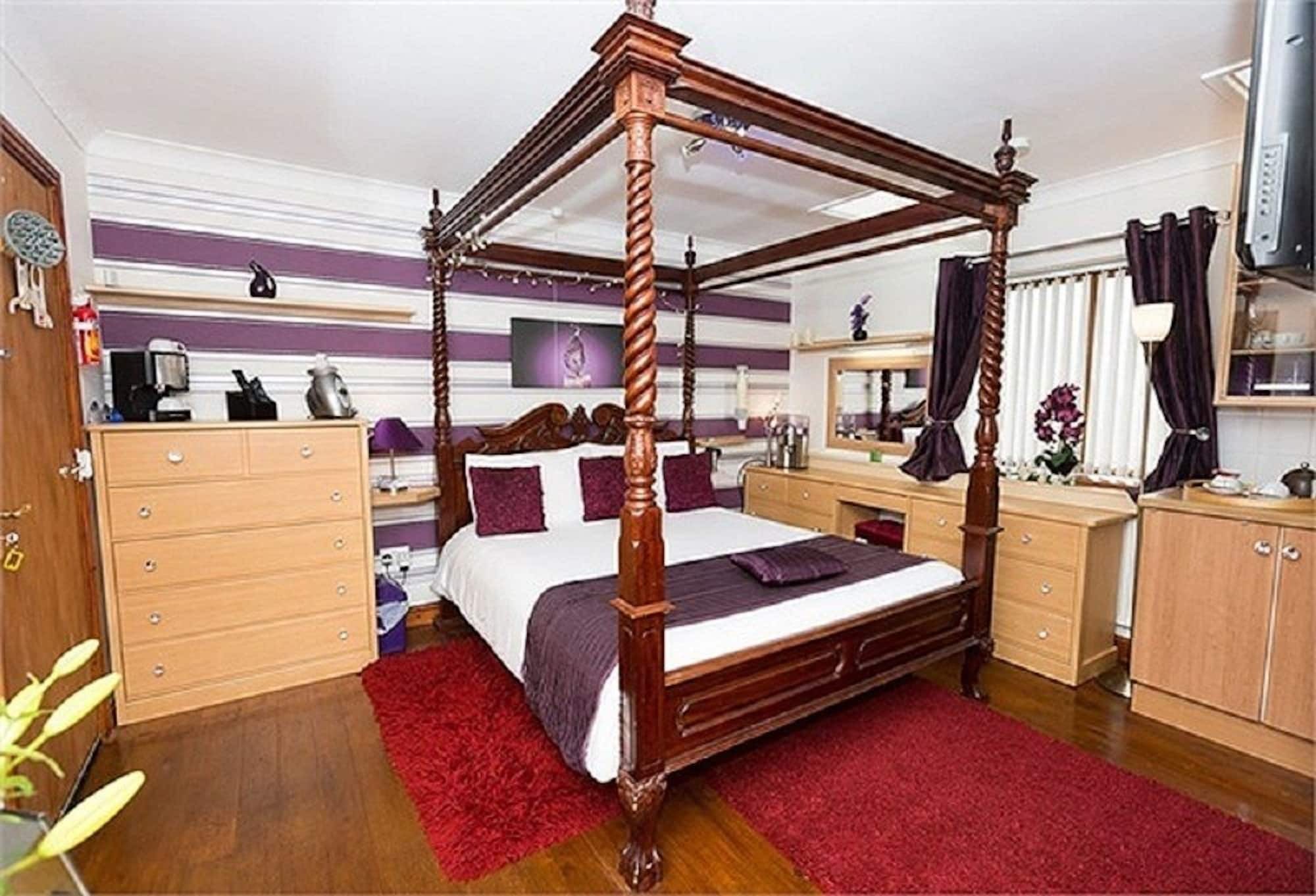 Castle Lodge - Brecon Beacons Accommodation Sennybridge Esterno foto
